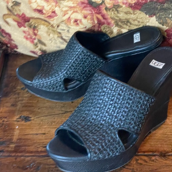 UGG Shoes - UGG woven black leather wedges size 9